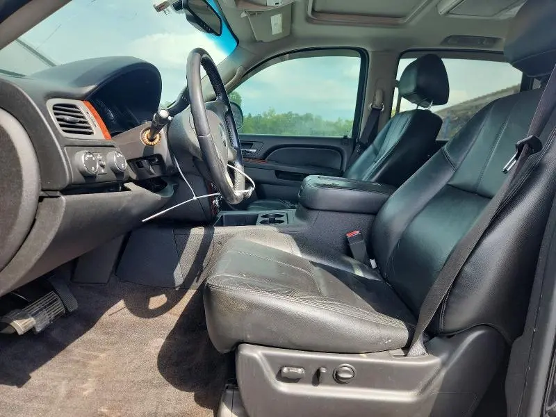 2012 CHEVROLET SUBURBAN K1500 LT  