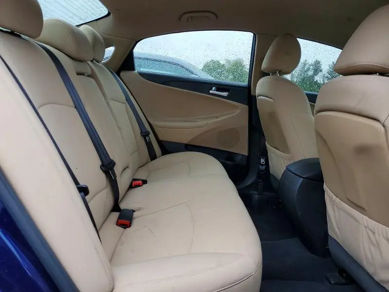 2011 HYUNDAI SONATA GLS  