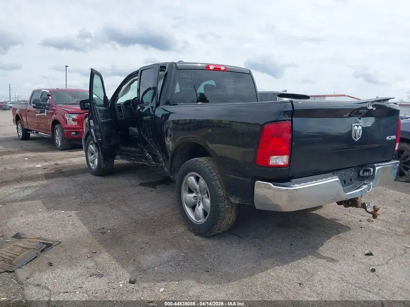 2016 RAM 1500 ST