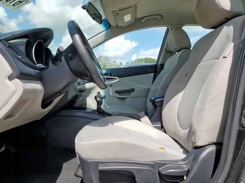 2012 KIA FORTE LX  