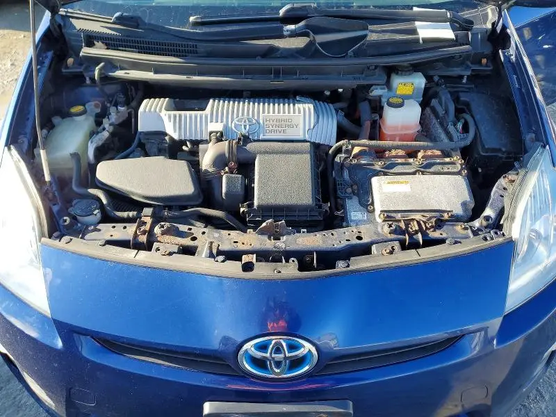 2010 TOYOTA PRIUS III  
