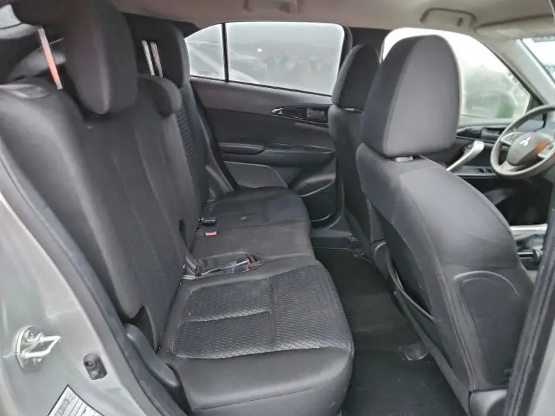 2020 MITSUBISHI ECLIPSE CROSS ES  