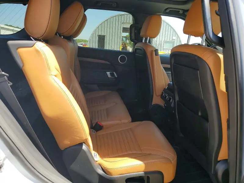 2017 LAND ROVER DISCOVERY HSE  