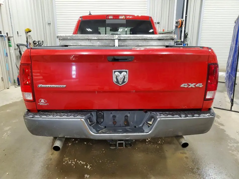 2013 RAM 1500 SLT  