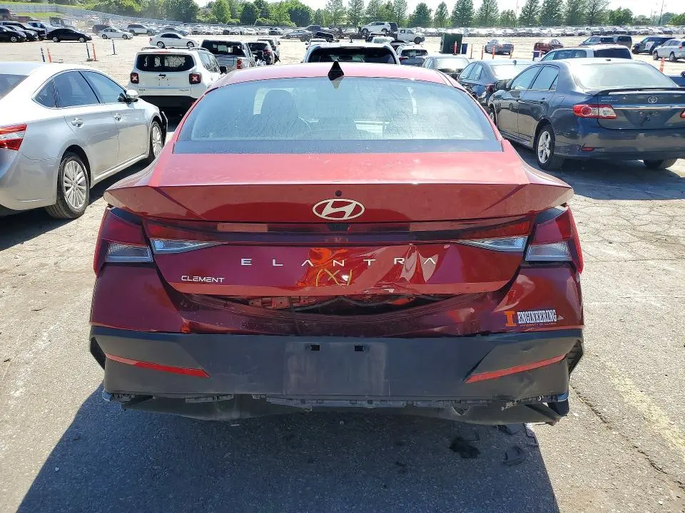 2024 HYUNDAI ELANTRA SEL  