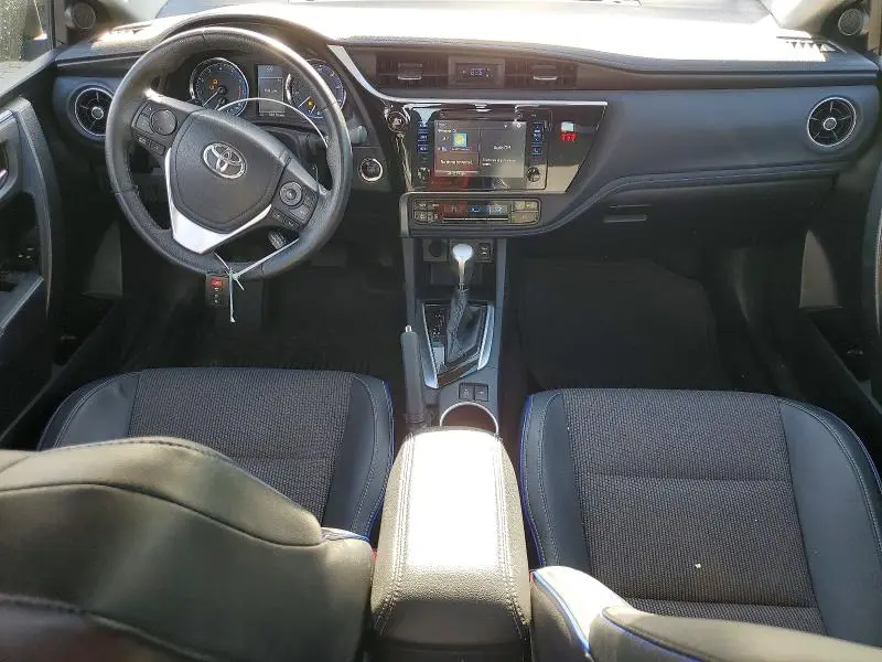 2018 TOYOTA COROLLA SE  