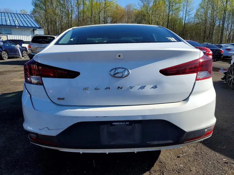 2020 HYUNDAI ELANTRA SE  
