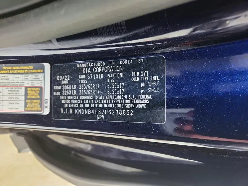 2023 KIA CARNIVAL LX  