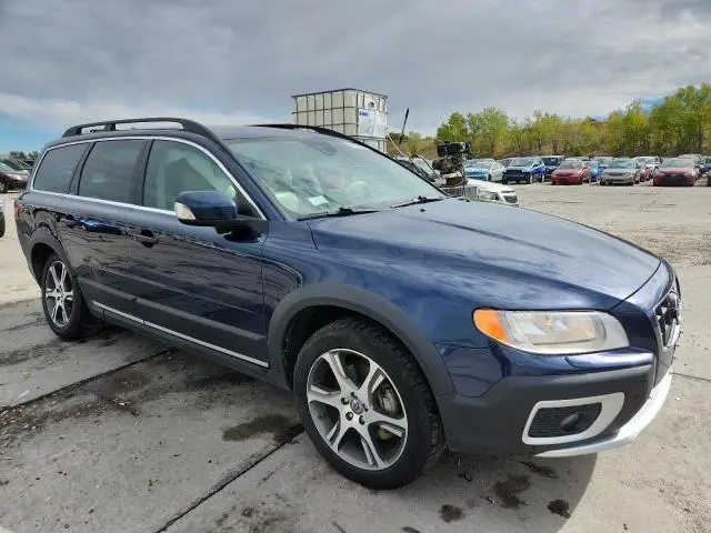 2012 VOLVO XC70 T6  