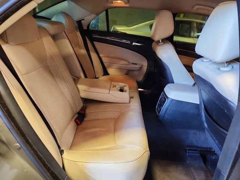 2018 CHRYSLER 300 LIMITED  