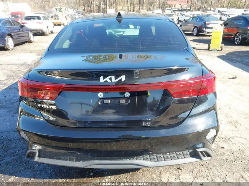 2022 KIA FORTE LXS