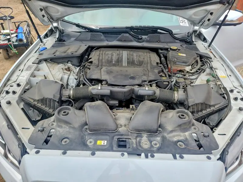2019 JAGUAR XJ R - SPORT  