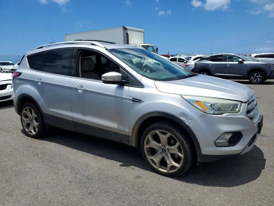 2017 FORD ESCAPE TITANIUM  