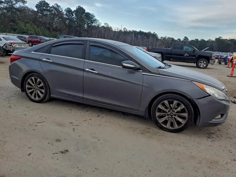 2013 HYUNDAI SONATA SE  