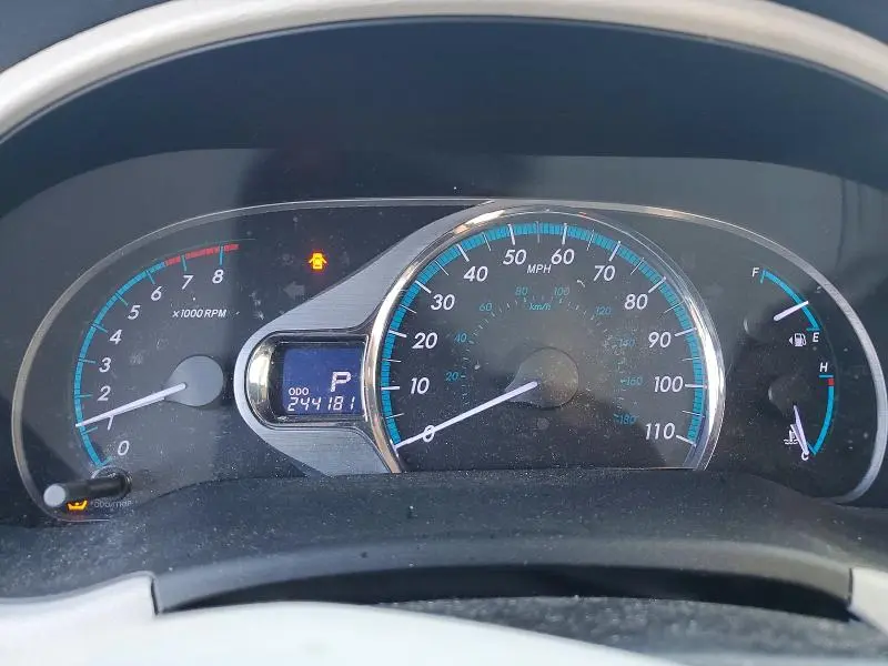 2014 TOYOTA SIENNA LIMITED 7-PASSENGER  