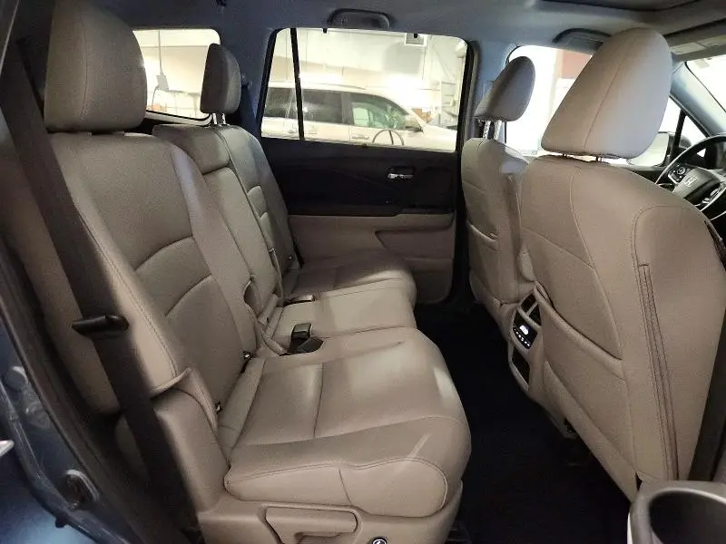 2021 HONDA PILOT SE  
