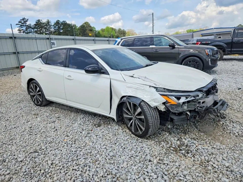 2019 NISSAN ALTIMA 2.5 SR  