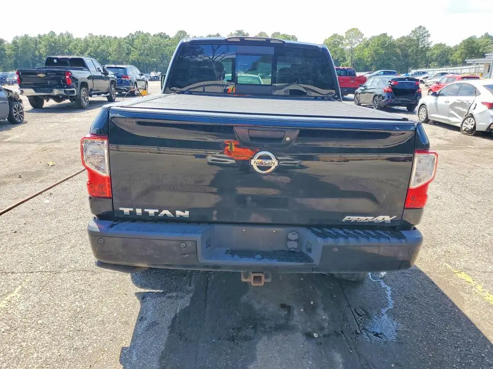 2018 NISSAN TITAN PRO-4X  