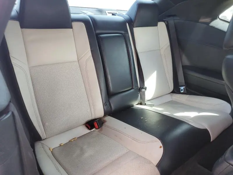 2015 DODGE CHALLENGER SXT PLUS  