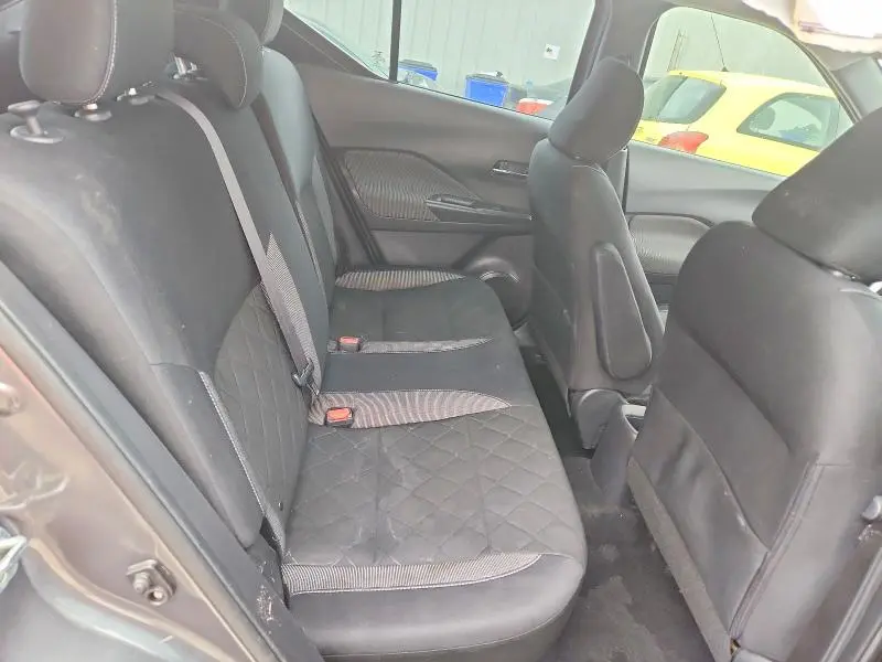 2018 NISSAN KICKS SV  