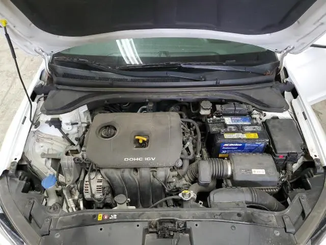 2017 HYUNDAI ELANTRA SE  
