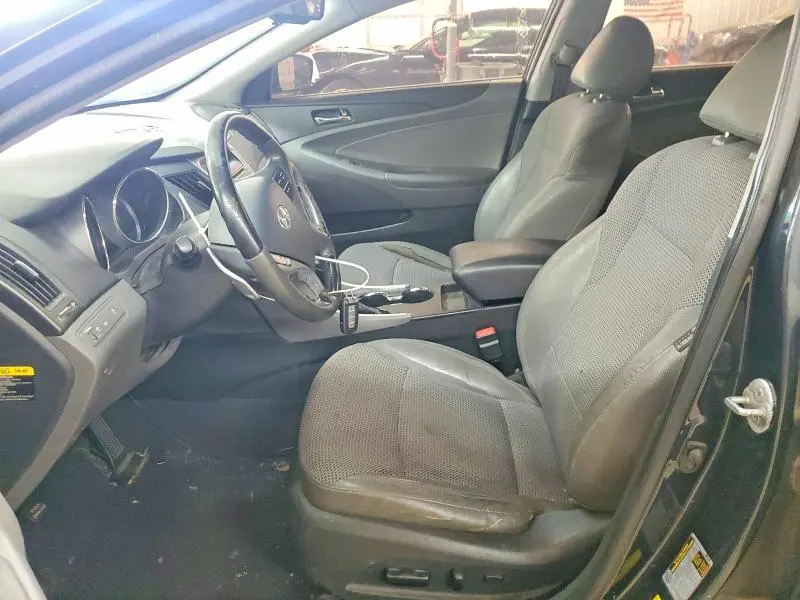 2012 HYUNDAI SONATA SE  
