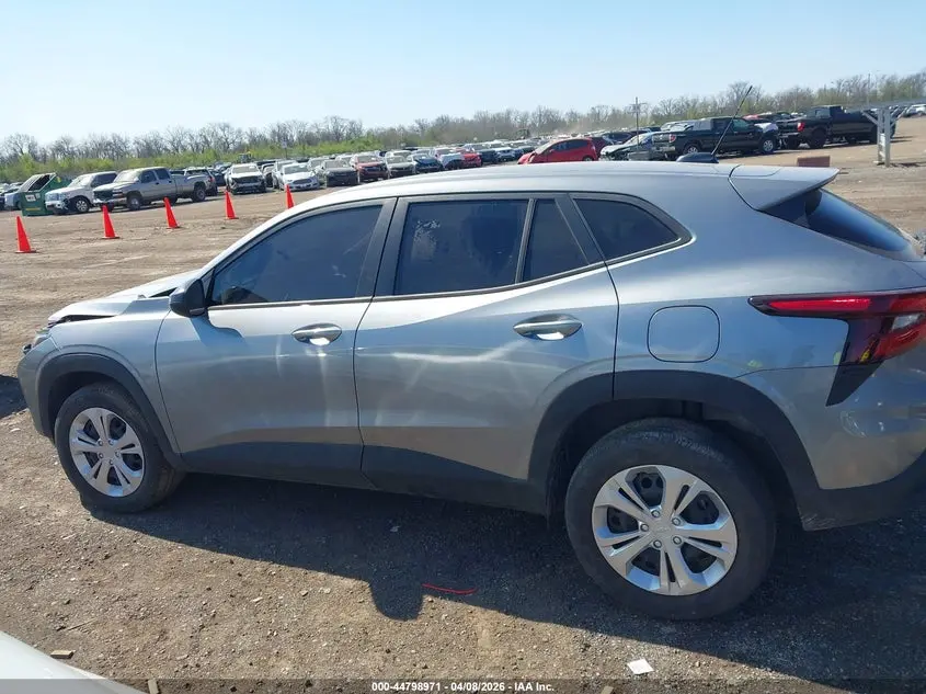 2025 CHEVROLET TRAX FWD LS