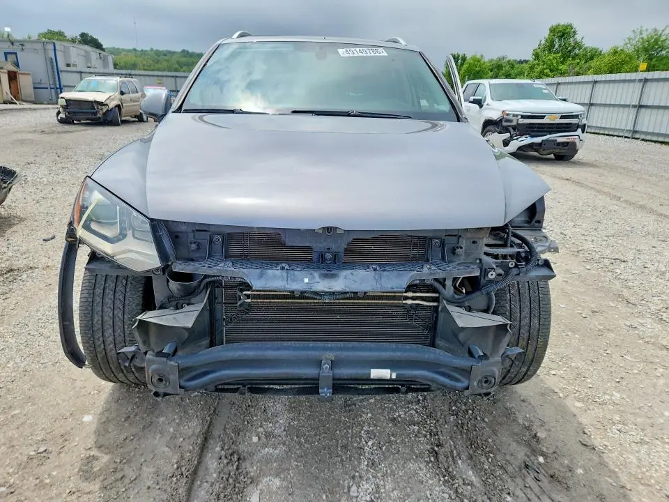 2011 VOLKSWAGEN TOUAREG   
