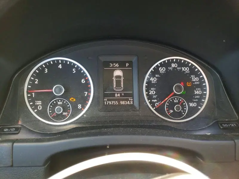 2015 VOLKSWAGEN TIGUAN S  