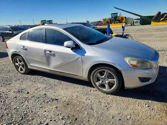 2012 VOLVO S60 T5  