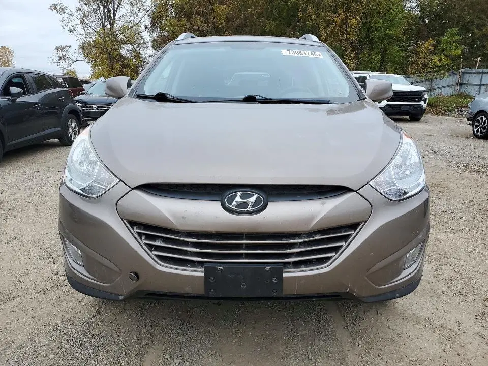 2013 HYUNDAI TUCSON GLS  