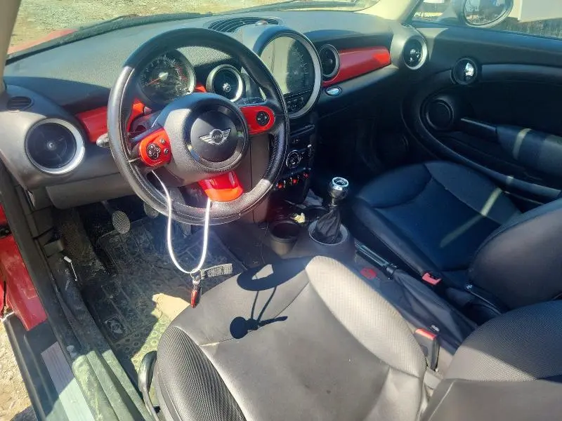 2012 MINI COOPER   