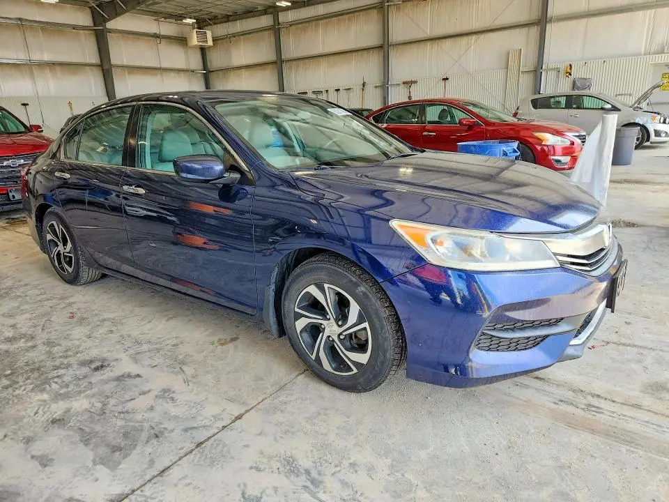2017 HONDA ACCORD LX  