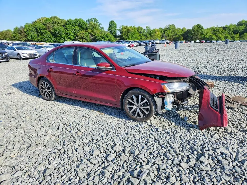 2017 VOLKSWAGEN JETTA SE  