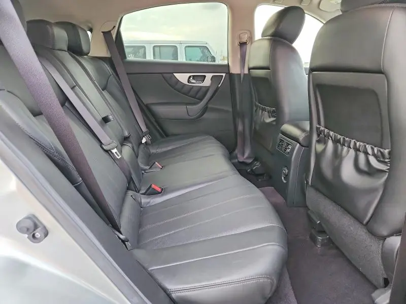 2017 INFINITI QX70 BASE  