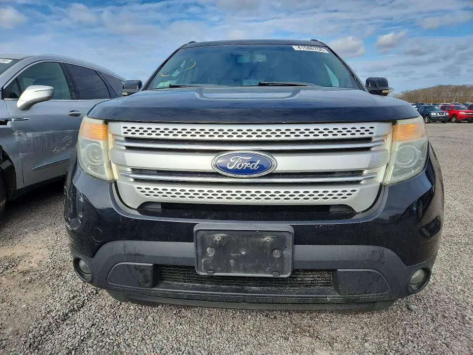 2011 FORD EXPLORER XLT  
