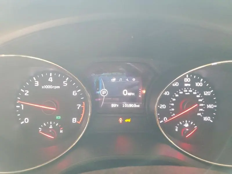 2017 KIA SEDONA LX  
