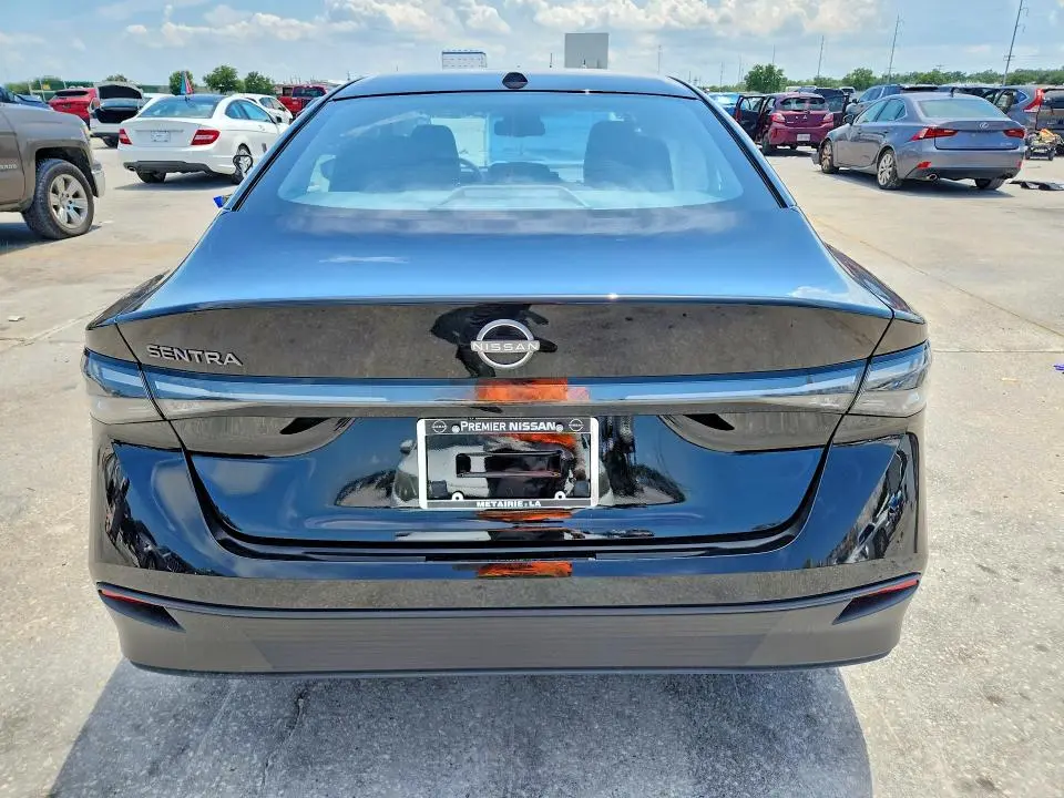 2026 NISSAN SENTRA SV  