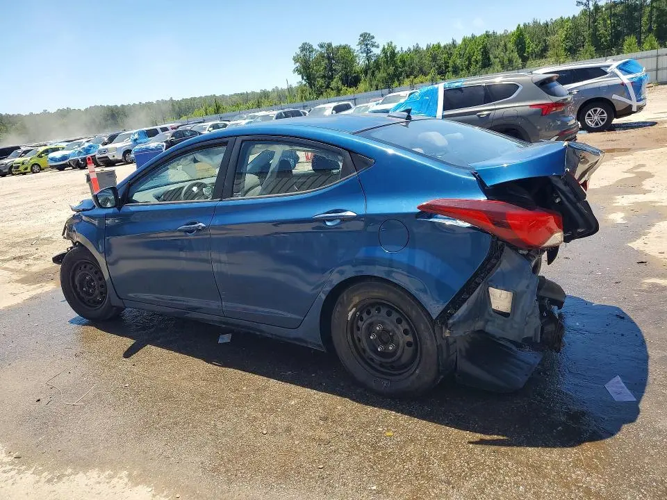2016 HYUNDAI ELANTRA SE  
