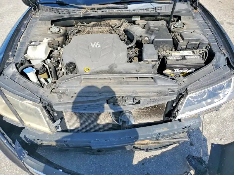 2011 HYUNDAI AZERA LIMITED  