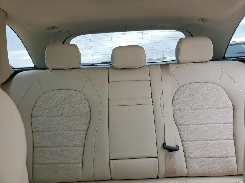 2020 MERCEDES-BENZ GLC 300  