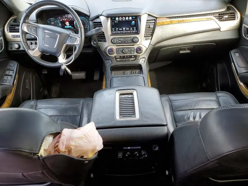 2017 GMC YUKON XL DENALI  