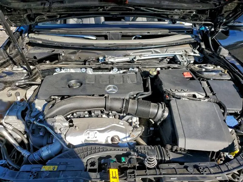 2023 MERCEDES-BENZ GLB 250  