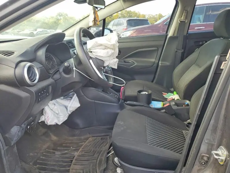 2021 NISSAN VERSA S  
