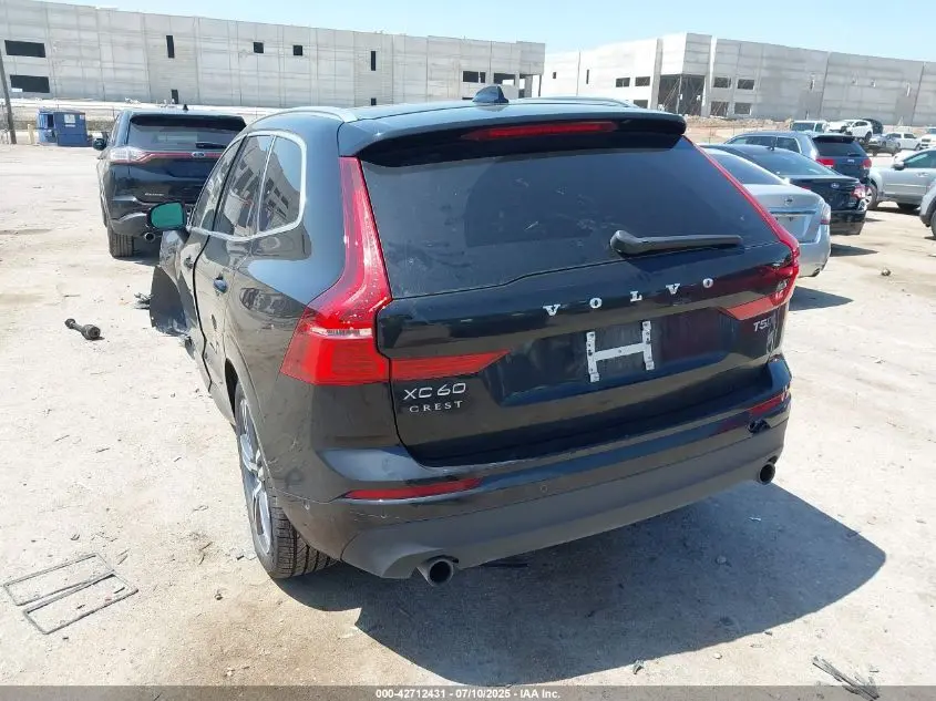 2018 VOLVO XC60 T5 MOMENTUM