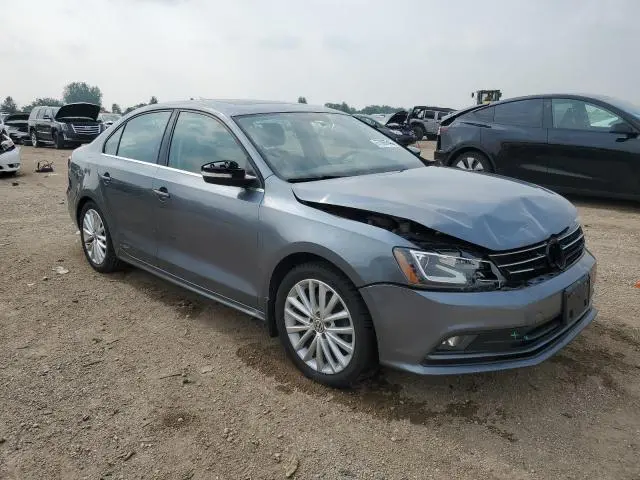 2015 VOLKSWAGEN JETTA SE  