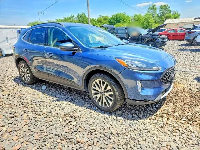 2020 FORD ESCAPE TITANIUM  