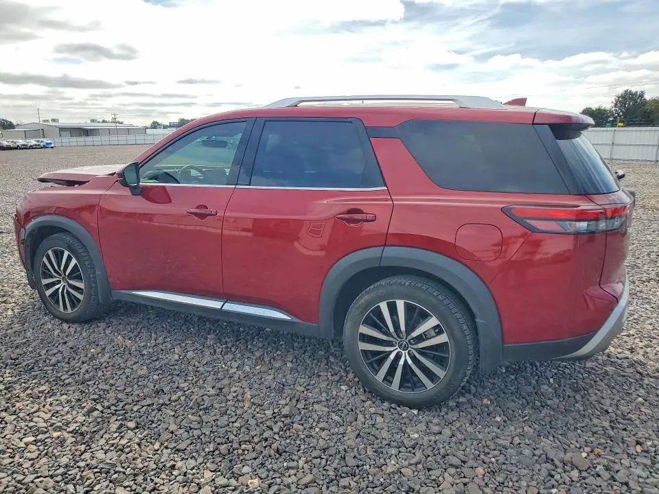 2023 NISSAN PATHFINDER PLATINUM  