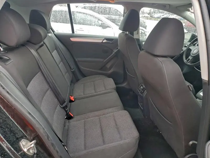 2013 VOLKSWAGEN GOLF   