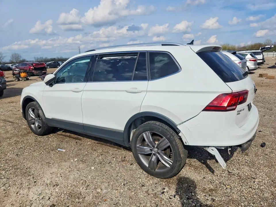 2021 VOLKSWAGEN TIGUAN SE  